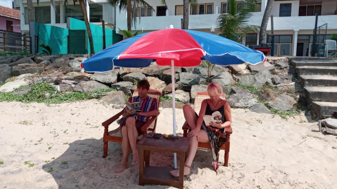 New Seaside Inn 希克杜沃 外观 照片